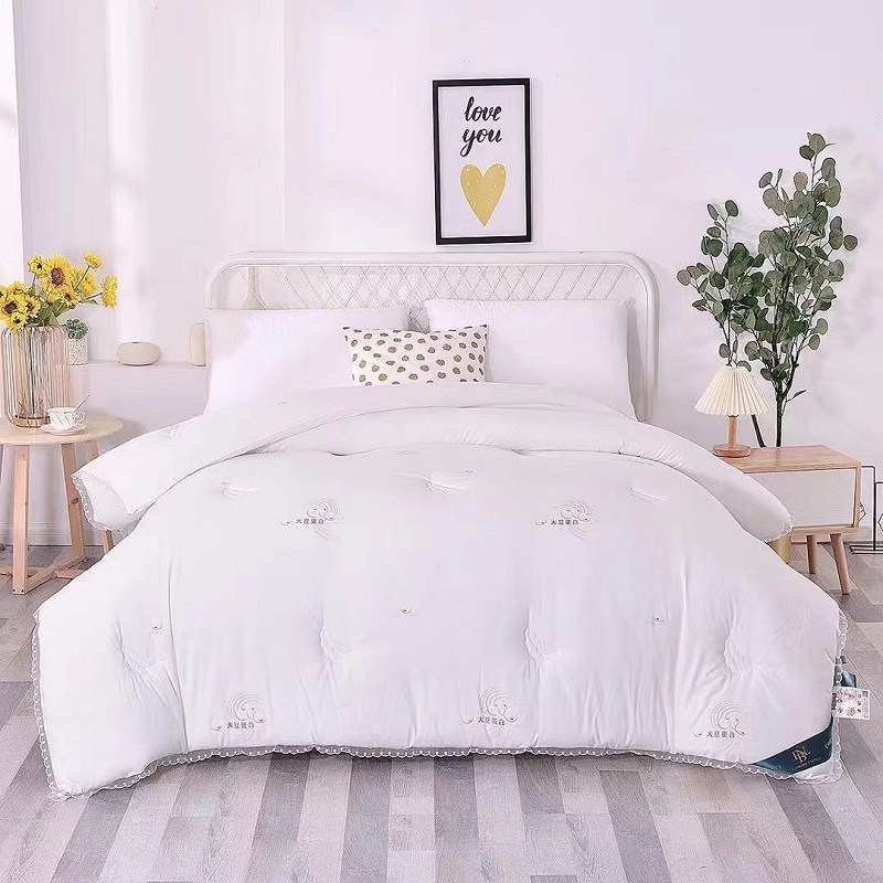 Pure Color Soybean Polyester Winter Quilt Manufacturers, Pure Color Soybean Polyester Winter Quilt Factory, Supply Pure Color Soybean Polyester Winter Quilt