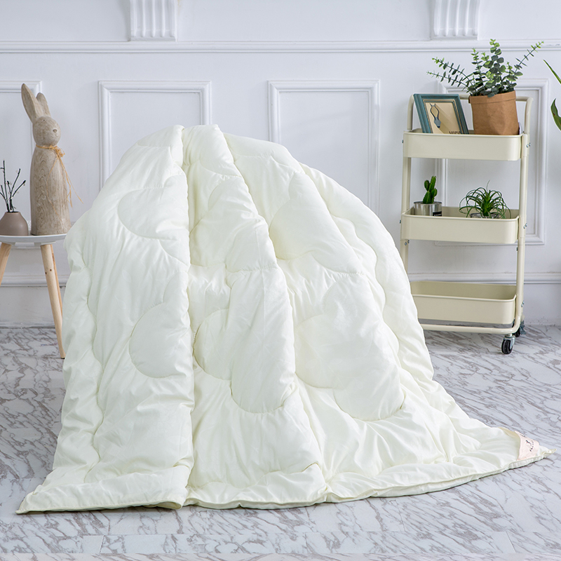 Pure Color Polyester Best Quilt For Winte Quilt Manufacturers, Pure Color Polyester Best Quilt For Winte Quilt Factory, Supply Pure Color Polyester Best Quilt For Winte Quilt